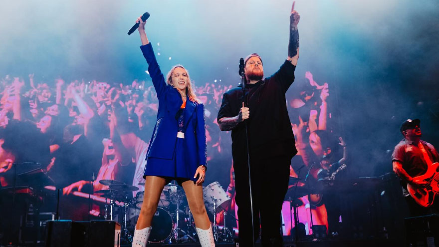 Watch: Kaylee Bell joins Jelly Roll on stage in Australia